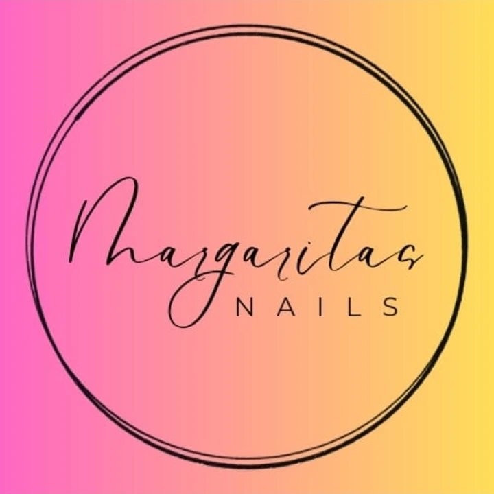 Margarita Nails es un espacio de estética en Funes especializado en uñas semipermanentes, kapping y esculpidas. También ofrece servicios de lifting de pestañas y cejas, brindando resultados prolijos, duraderos y adaptados al estilo de cada clienta.