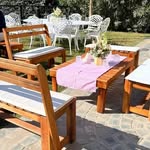 Alquiler de living para eventos en Funes con sillones, mesas y decoración elegante de Living para Eventos JYC